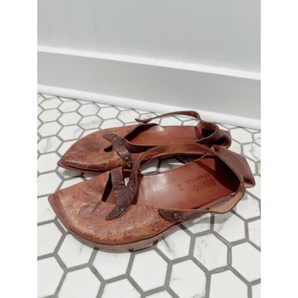 Brown Leather Split-Toe Flats with Bow Detail - Picture 11 of 12